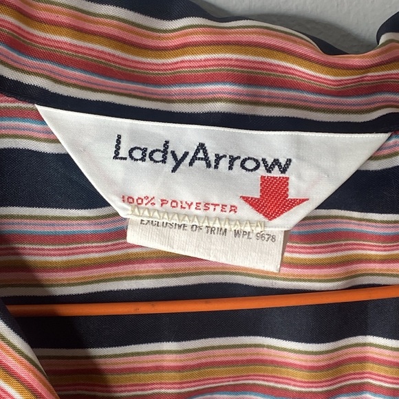 Vintage Lady Arrow Blouse - Picture 4 of 5